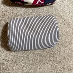 lululemon athletica Gray Striped Scarf